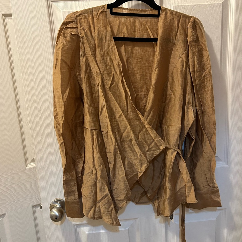 Dazy XL Tan Wrap Around Blouse With Long Sleeves NWT